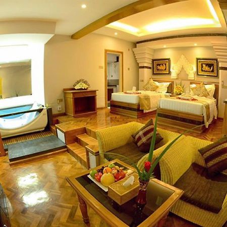 Shwe Taung Tan Hotel - Lake View Monywa Esterno foto