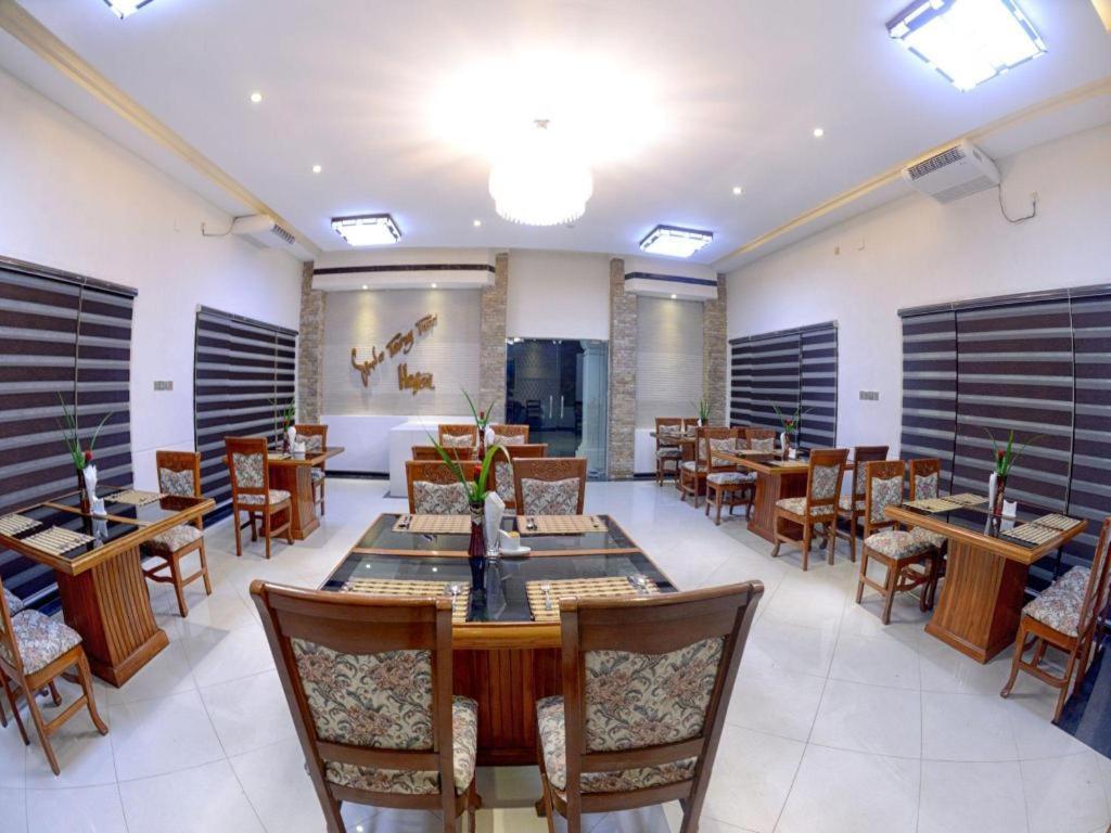 Shwe Taung Tan Hotel - Lake View Monywa Esterno foto