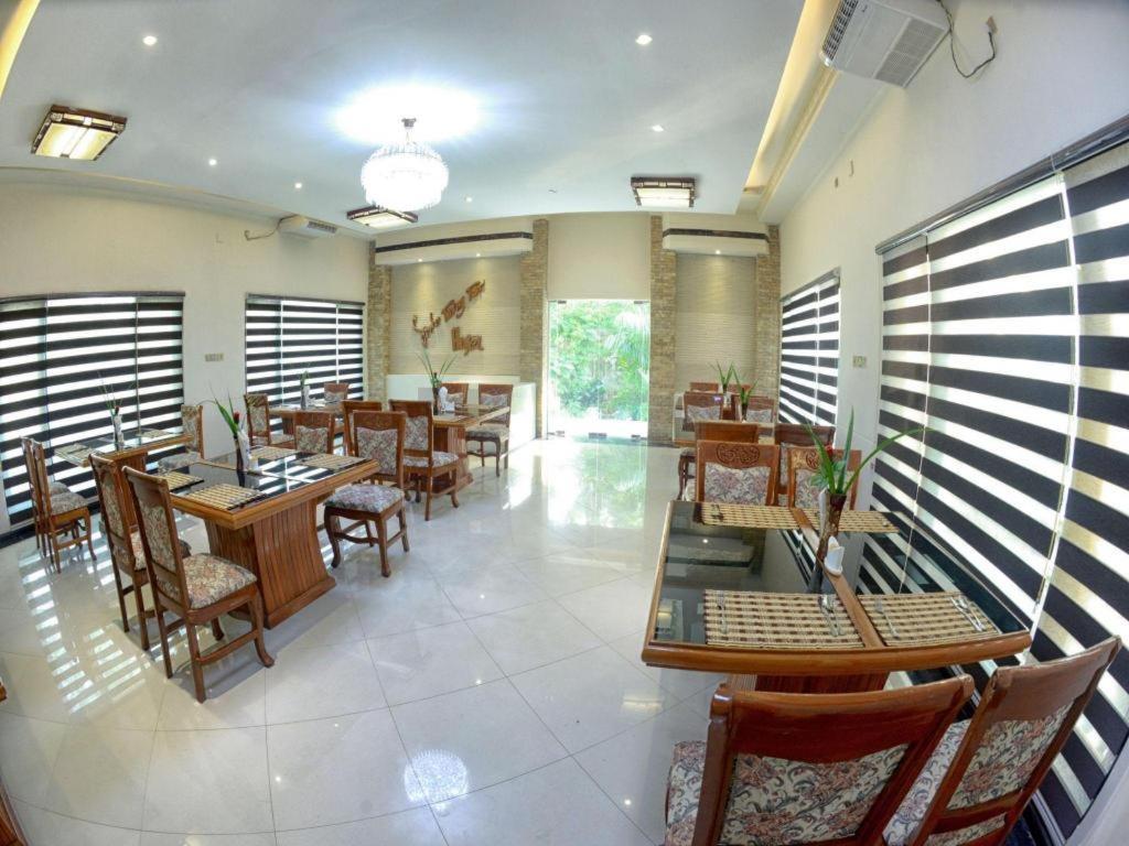 Shwe Taung Tan Hotel - Lake View Monywa Esterno foto