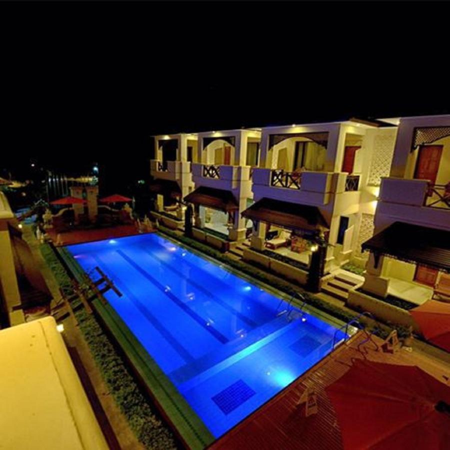 Shwe Taung Tan Hotel - Lake View Monywa Esterno foto