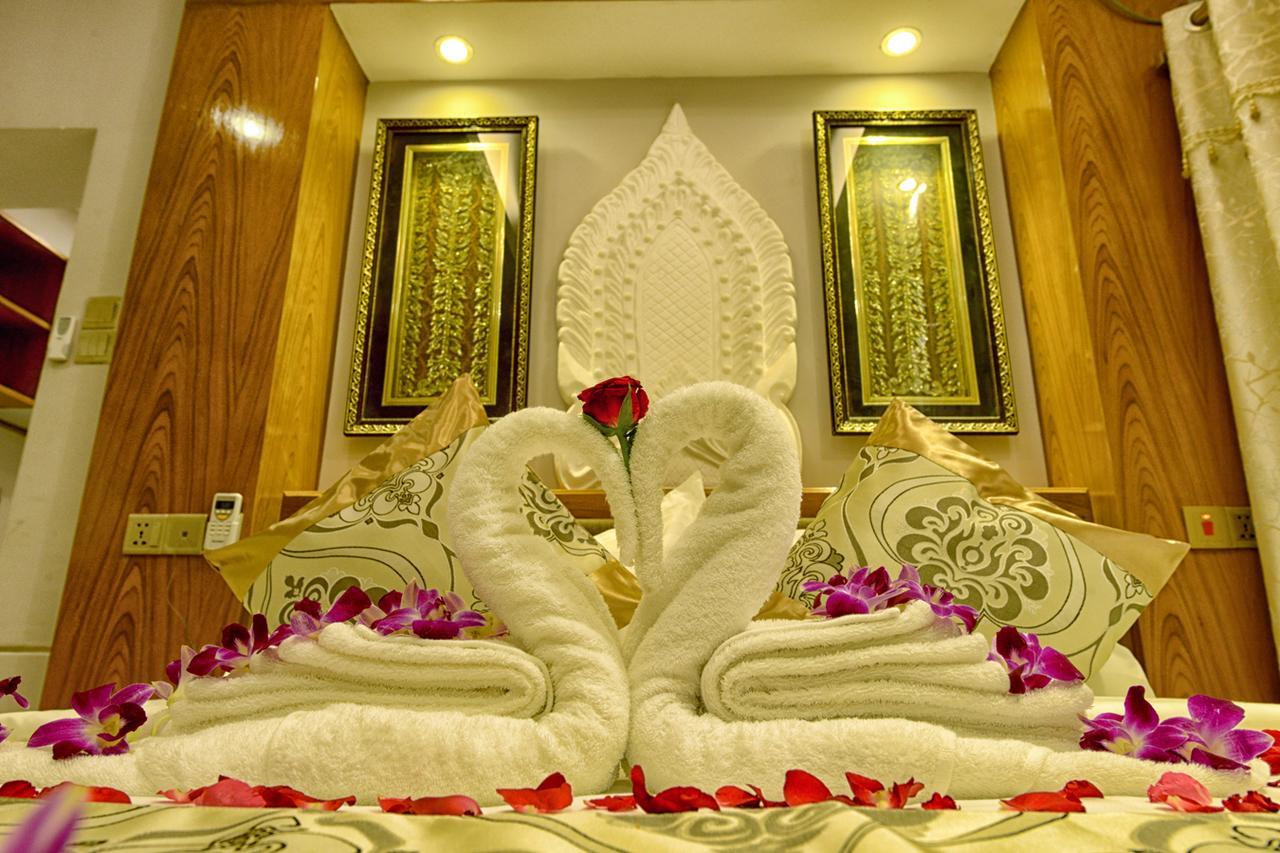 Shwe Taung Tan Hotel - Lake View Monywa Esterno foto