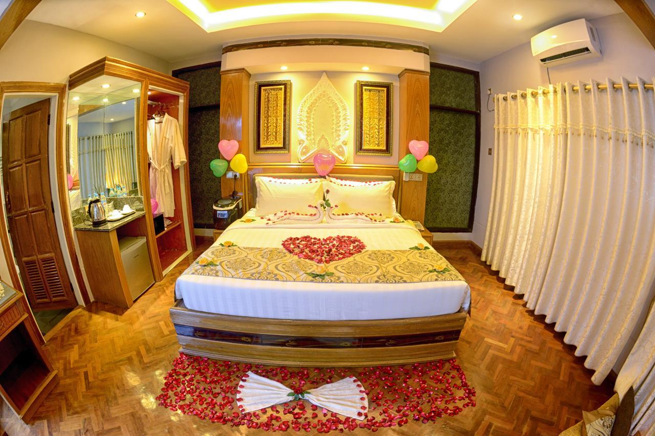 Shwe Taung Tan Hotel - Lake View Monywa Esterno foto