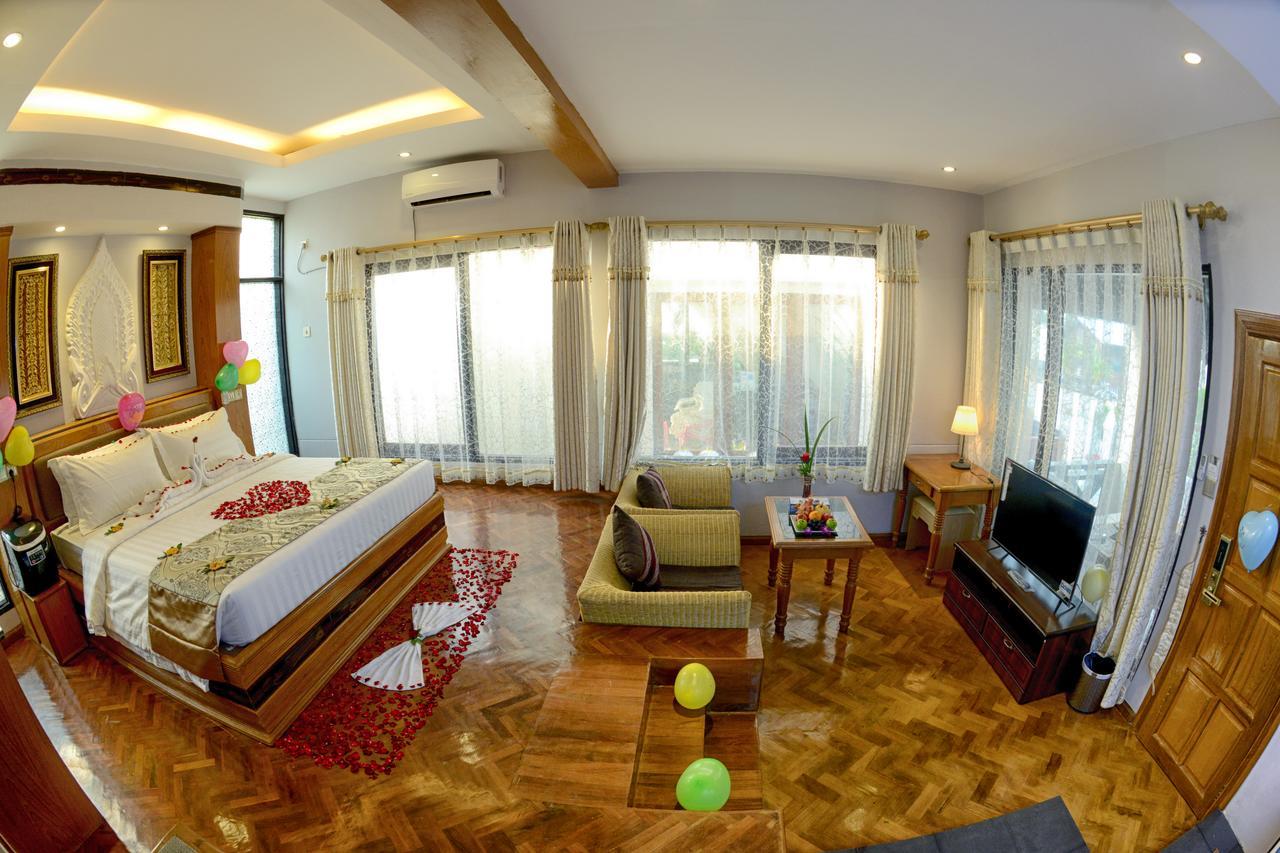 Shwe Taung Tan Hotel - Lake View Monywa Esterno foto